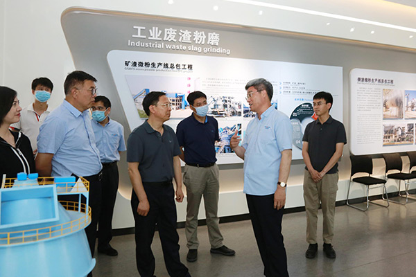 省農(nóng)業(yè)農(nóng)村廳副廳長劉保倉到長城機械調(diào)研