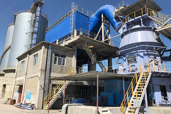 新鄉(xiāng)長(zhǎng)城機(jī)械礦渣立磨機(jī)