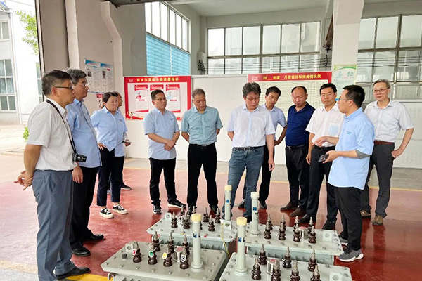 河南科技學(xué)院與新鄉(xiāng)長城集團合作交流